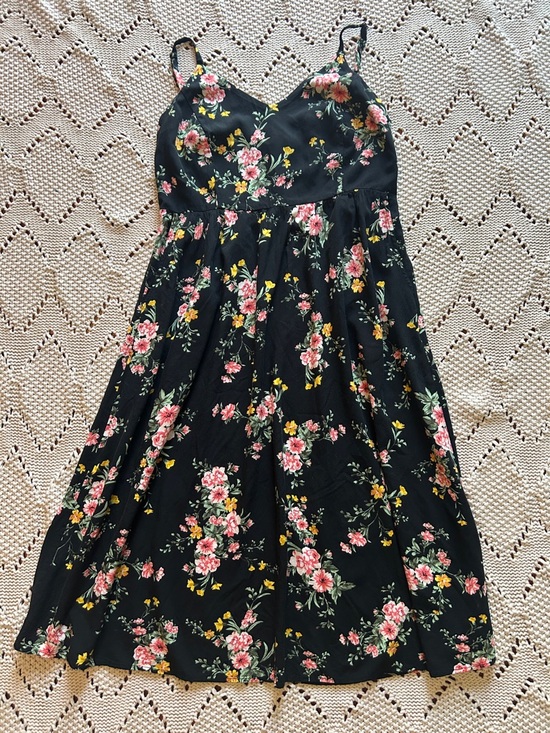 Old Navy Dresses & Skirts - Old Navy Beautiful Black Floral Cami Midi Dress Szene L